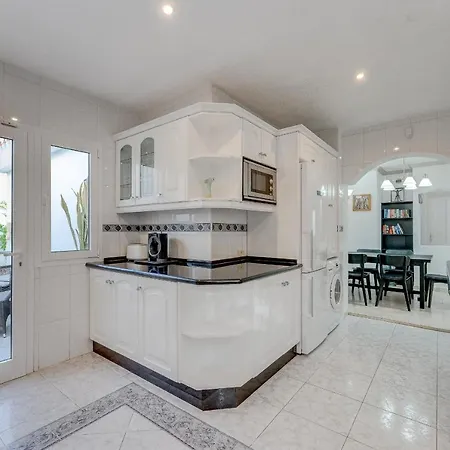 Marvelous - La Caleta アデヘ