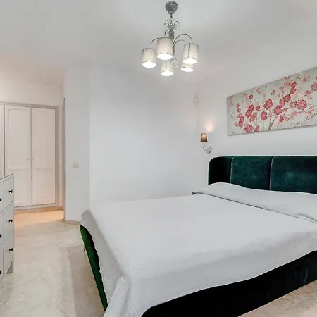 Marvelous - La Caleta * アデヘ