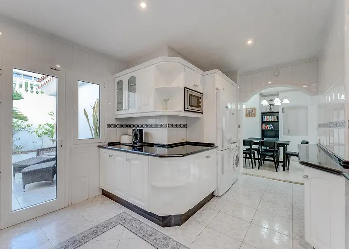 Marvelous - La Caleta Costa Adeje (Tenerife)